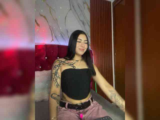 Emily22x webcam