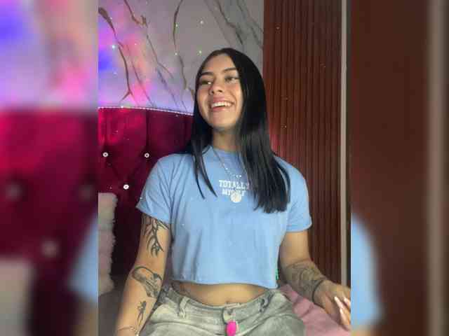 Emily22x webcam