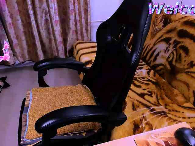 SabrinaO webcam