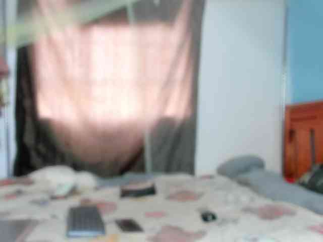 Foxy-Roxy webcam