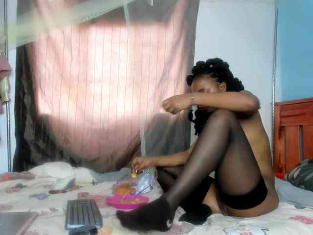 Foxy-Roxy webcam