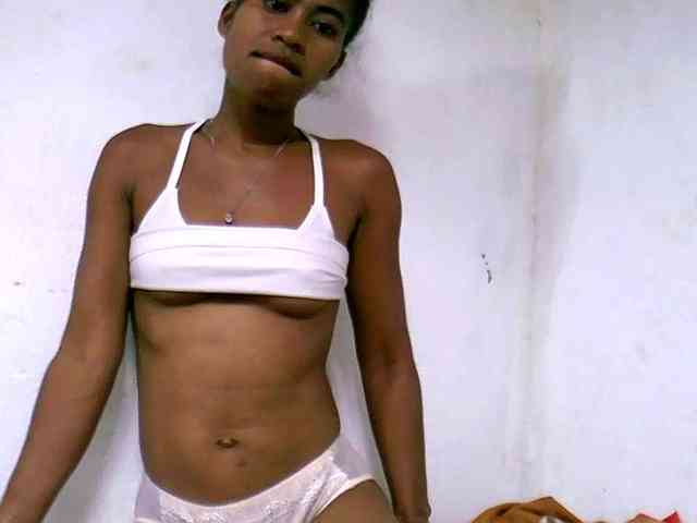 DonnelaQuin webcam
