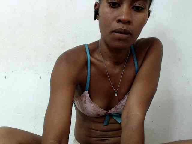 DonnelaQuin webcam