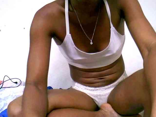 DonnelaQuin webcam