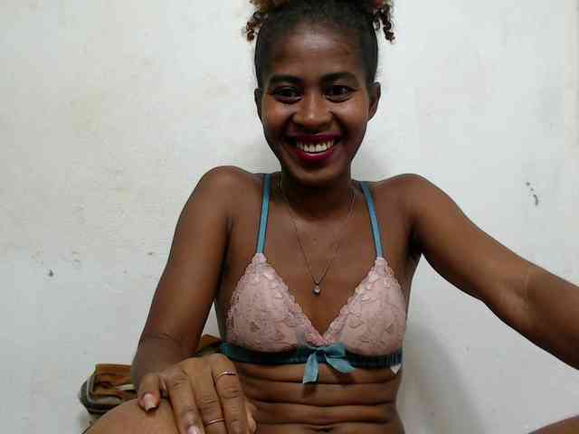 DonnelaQuin webcam