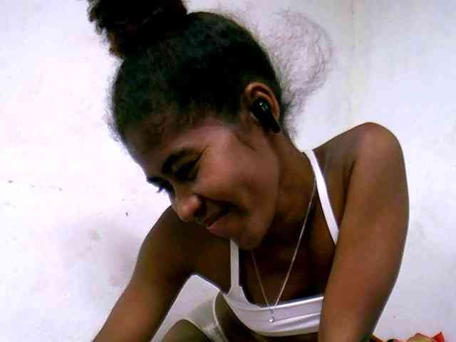 DonnelaQuin webcam
