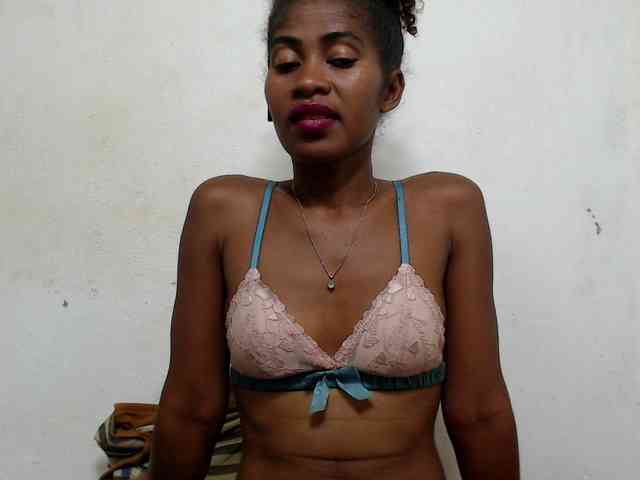 DonnelaQuin webcam