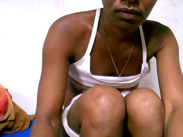 DonnelaQuin webcam