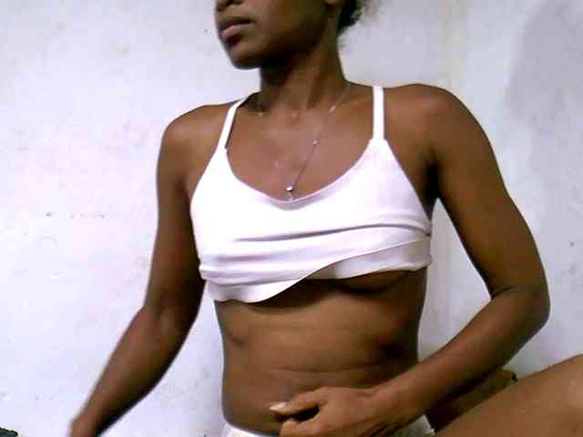 DonnelaQuin webcam