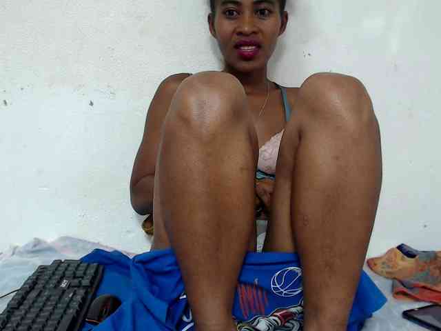 DonnelaQuin webcam