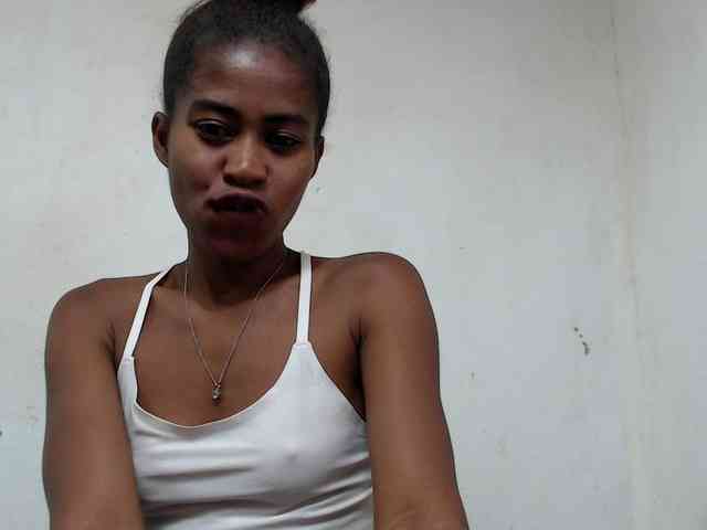 DonnelaQuin webcam