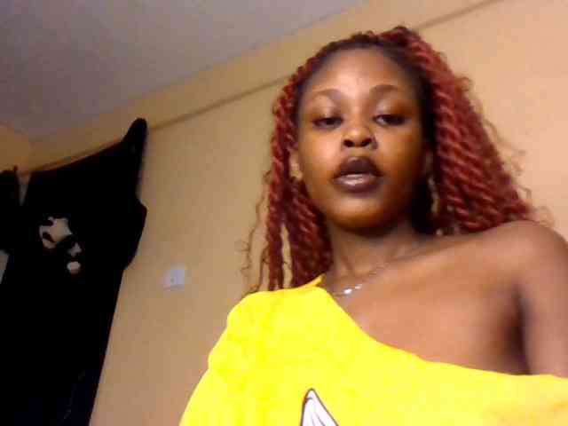 LolaMyst webcam