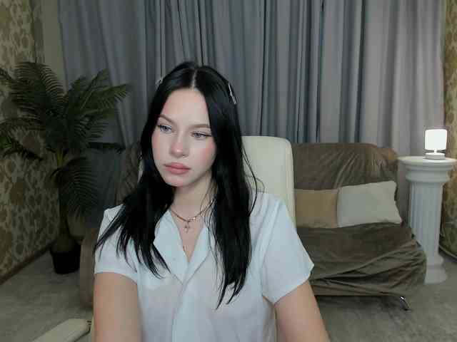 LolaSprinkle webcam