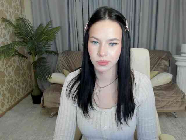 LolaSprinkle webcam