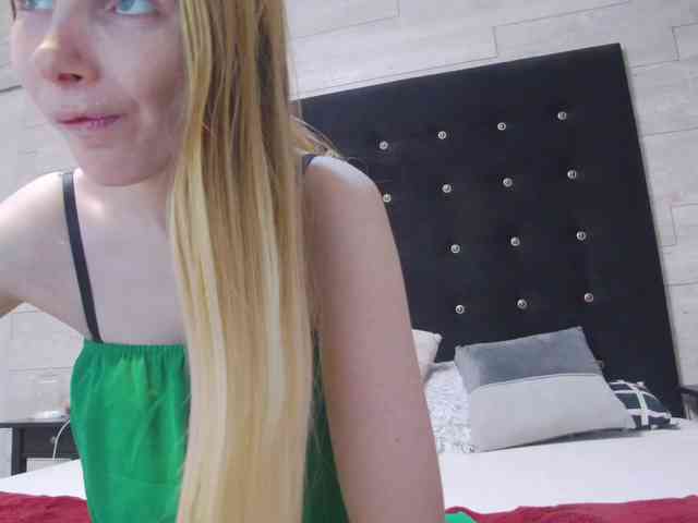 Ella-Lizzie webcam