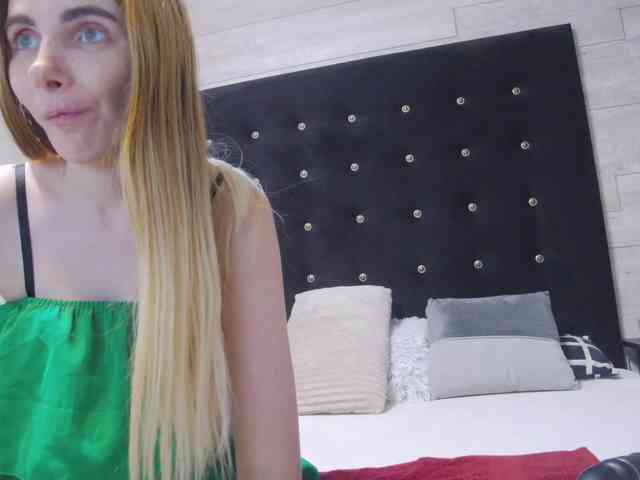 Ella-Lizzie webcam