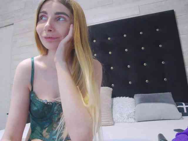 Ella-Lizzie webcam
