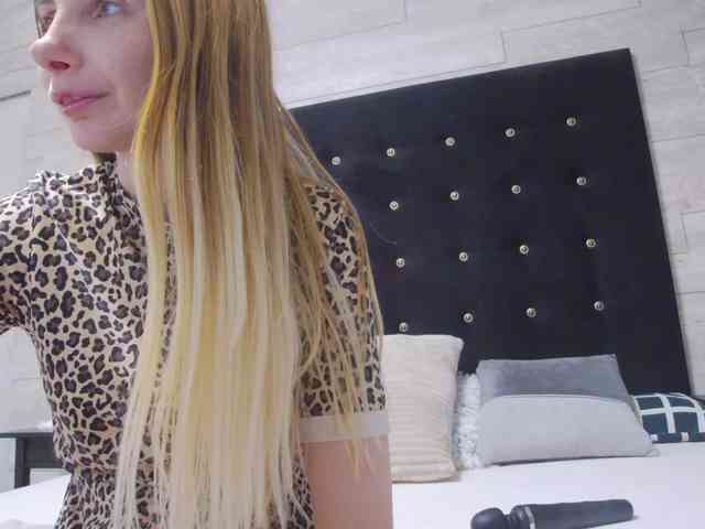 Ella-Lizzie webcam