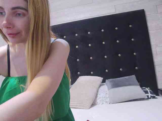 Ella-Lizzie webcam