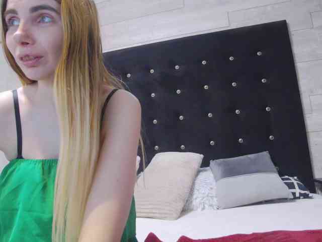 Ella-Lizzie webcam