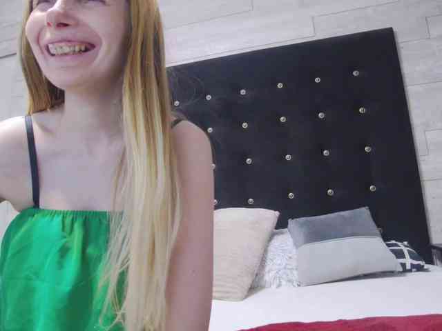 Ella-Lizzie webcam