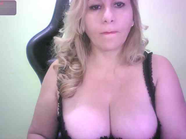 Mariana0x webcam