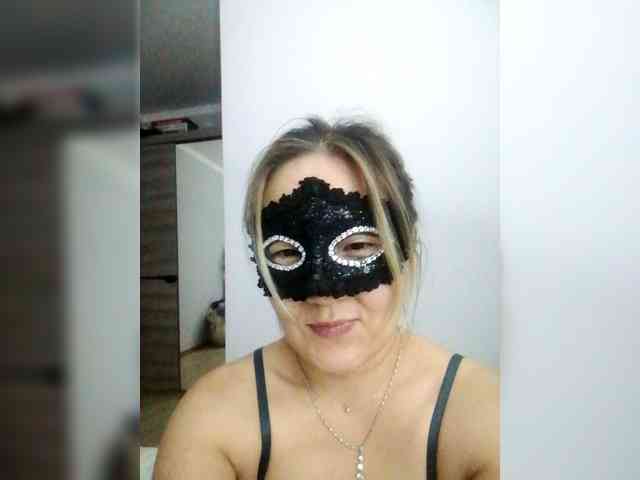 Malika40 webcam