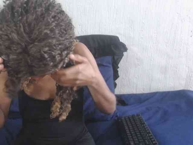 BadKittyLily webcam