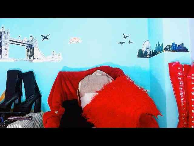 MilyGrey-08 webcam