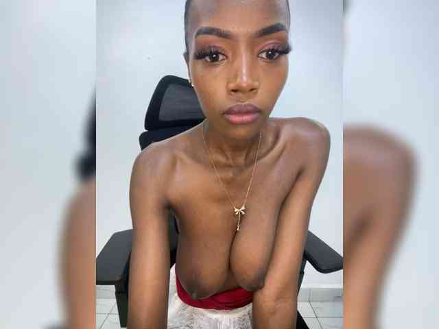 Exoticsoms webcam