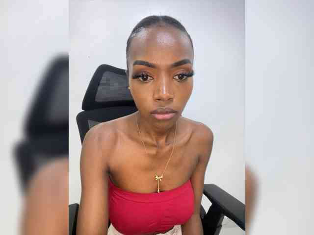 Exoticsoms webcam