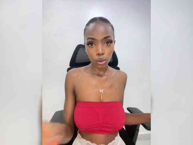 Exoticsoms webcam