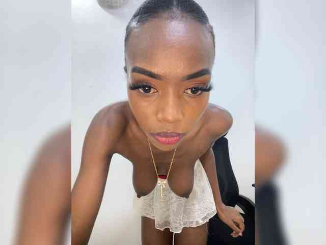 Exoticsoms webcam