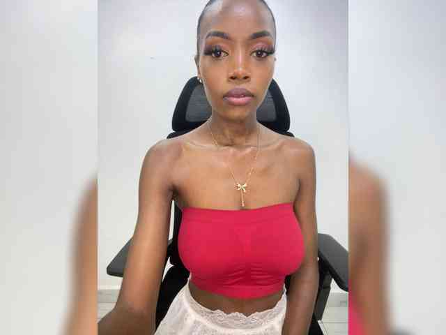 Exoticsoms webcam