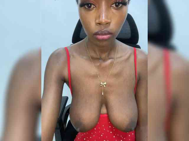 Exoticsoms webcam