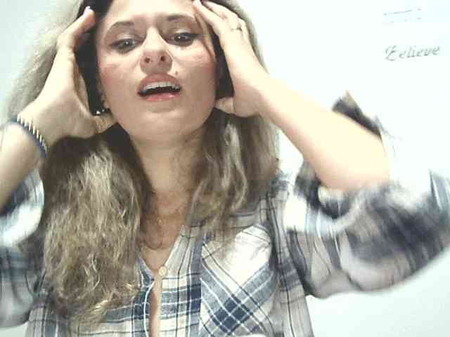 lionessmom webcam