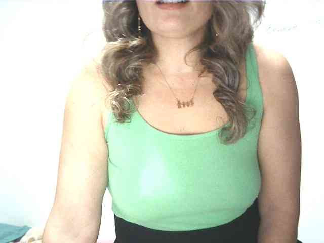 lionessmom webcam