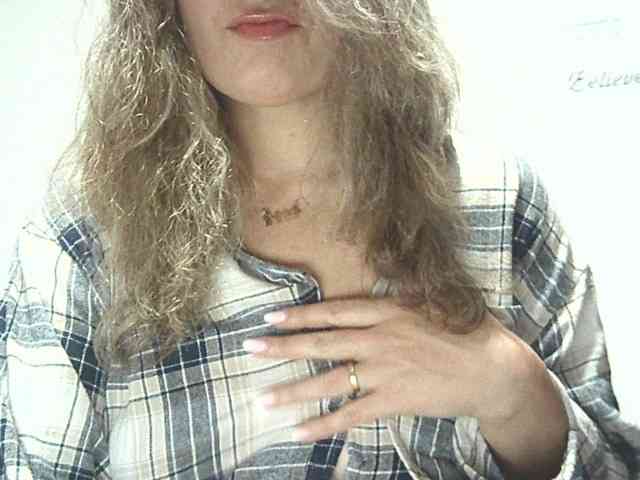 lionessmom webcam