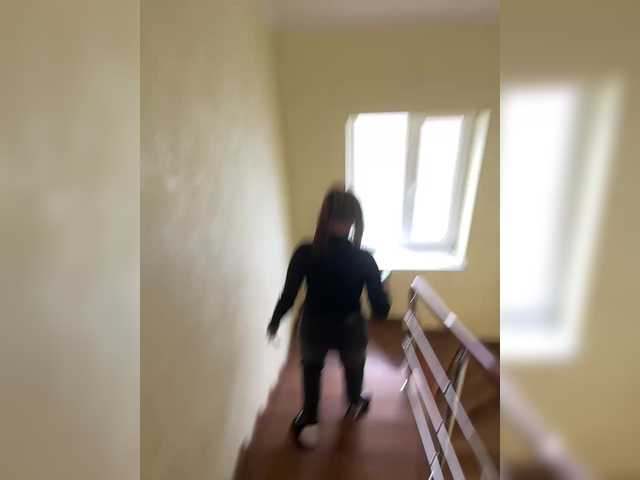 Vai a chattare su BustyLina BustyLina