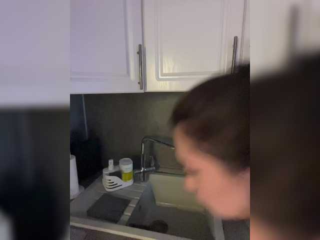 Entrez le videochat erotique avec le
modèle BustyLina BustyLina