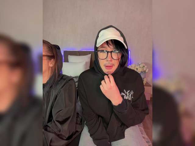 Entra en el chat con el modelo BustyLina BustyLina