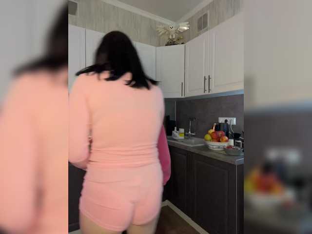 Vai a chattare su BustyLina BustyLina