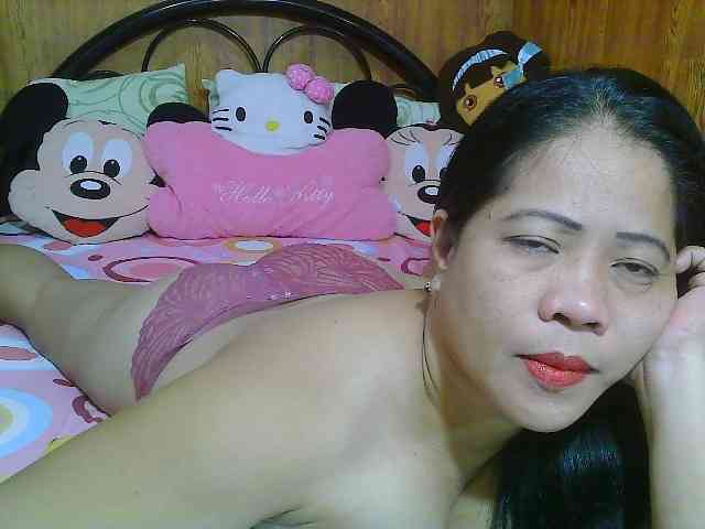 Sweetlips69 webcam