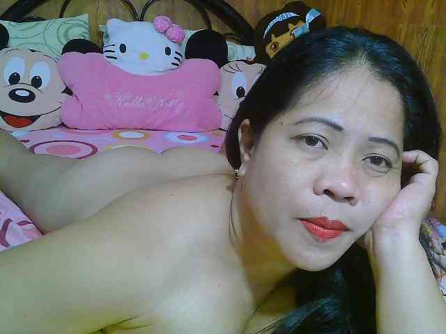 Sweetlips69 webcam