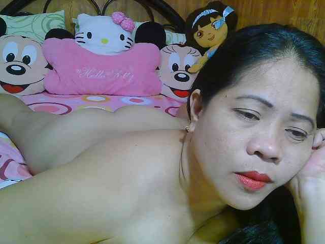 Sweetlips69 webcam