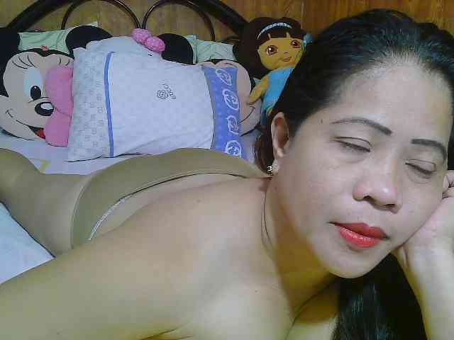 Sweetlips69 webcam