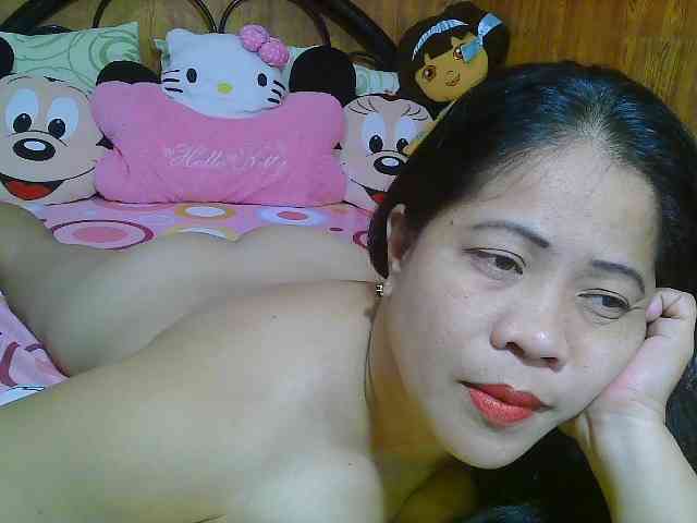 Sweetlips69 webcam