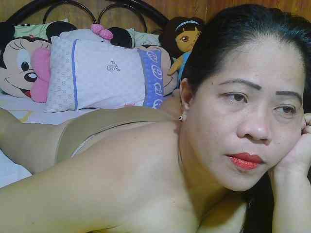 Sweetlips69 webcam