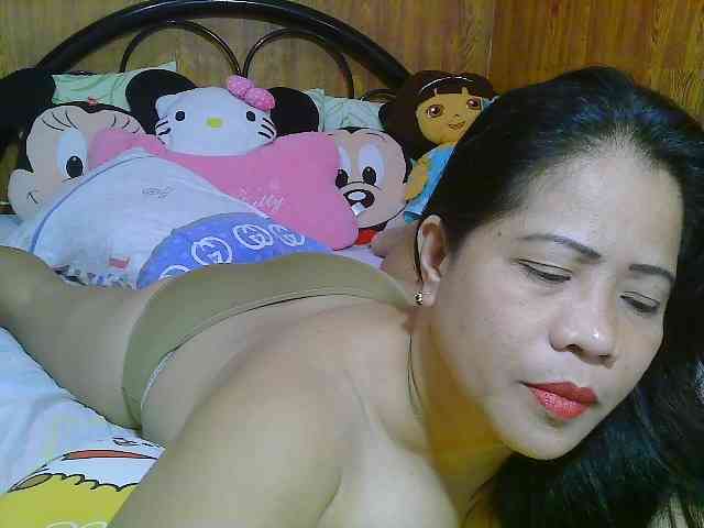 Sweetlips69 webcam