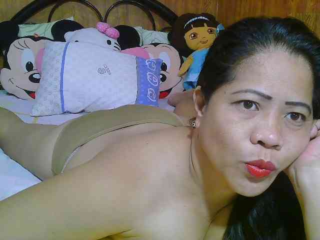 Sweetlips69 webcam